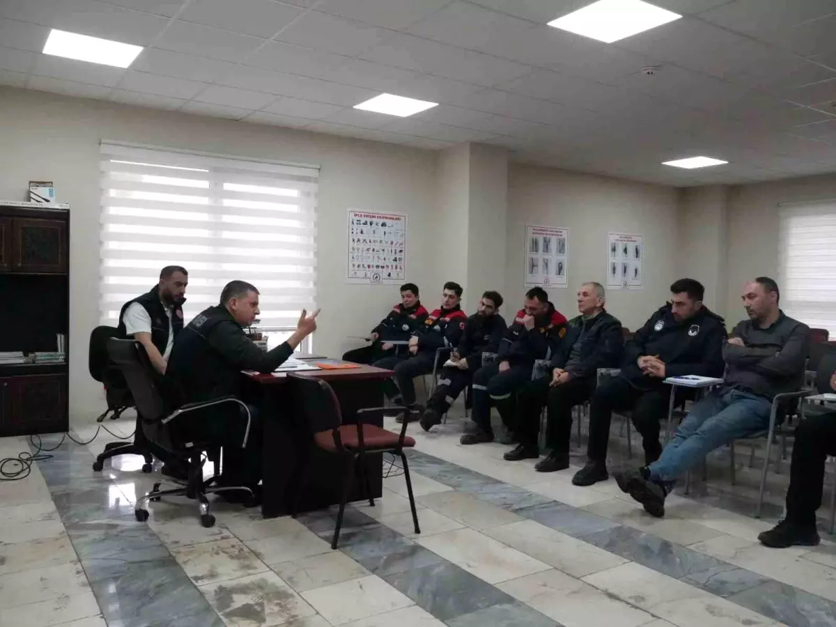 Düzce İtfaiyesi, Yeniçağa İtfaiyesine Yangın Güvenliği Eğitimi Verdi