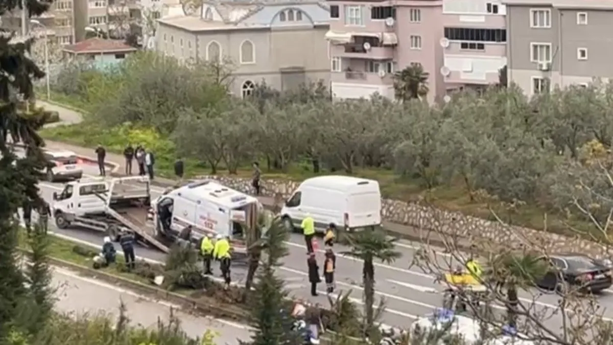 Hasta yetiştirmeye çalışan ambulans takla attı